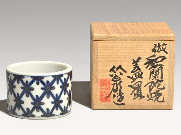 五世 三浦竹泉作 色絵山水図蓋置 茶道具 共箱/共布 C28 - 陶芸